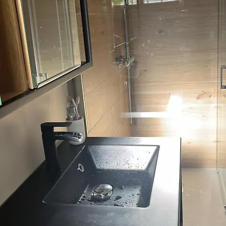 Maison T3 Mitoyenne Avec Jacuzzi Et Jardin *